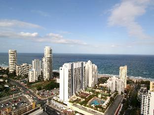 chevron renaissance 3 bed apartment by vaun