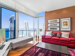 chevron renaissance 3 bed apartment by vaun