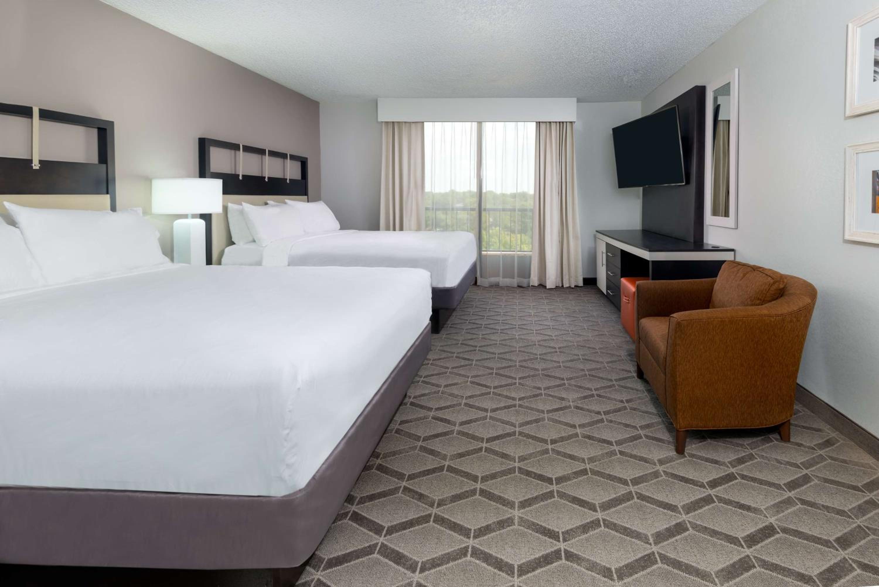 embassy suites by hilton dallas park central area
