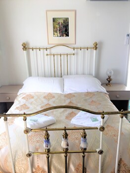 clarendon motel and guesthouse