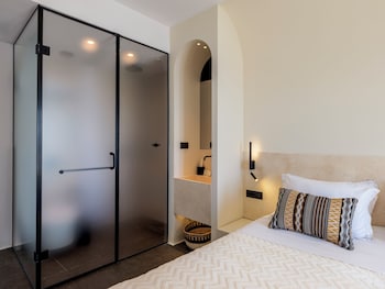 yalos hotel sunset view