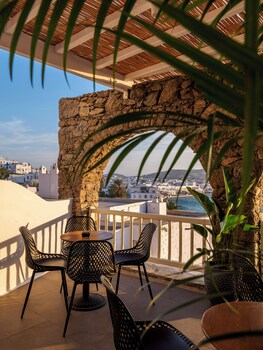 yalos hotel sunset view