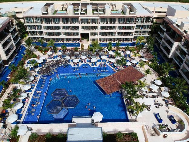 royalton riviera cancun an autograph collection all inclusive resort and casino