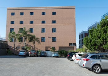 Adelaide Riviera Hotel,South Australia>>Adelaide,4 star