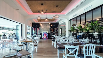 Anoreta Suites,Estepona>>Costa Del Sol,4 star