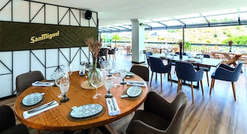 Anoreta Suites,Estepona>>Costa Del Sol,4 star