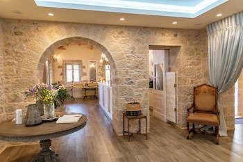 akrolithi guesthouse