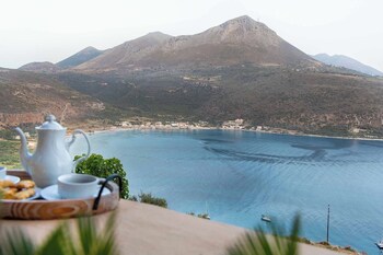 akrolithi guesthouse