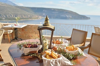 akrolithi guesthouse