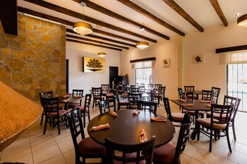 hotel villa mercedes san cristobal