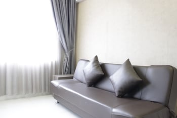 pleasant and trendy 2br apartment at jarrdin cihampelas near cihampelas walk by travelio