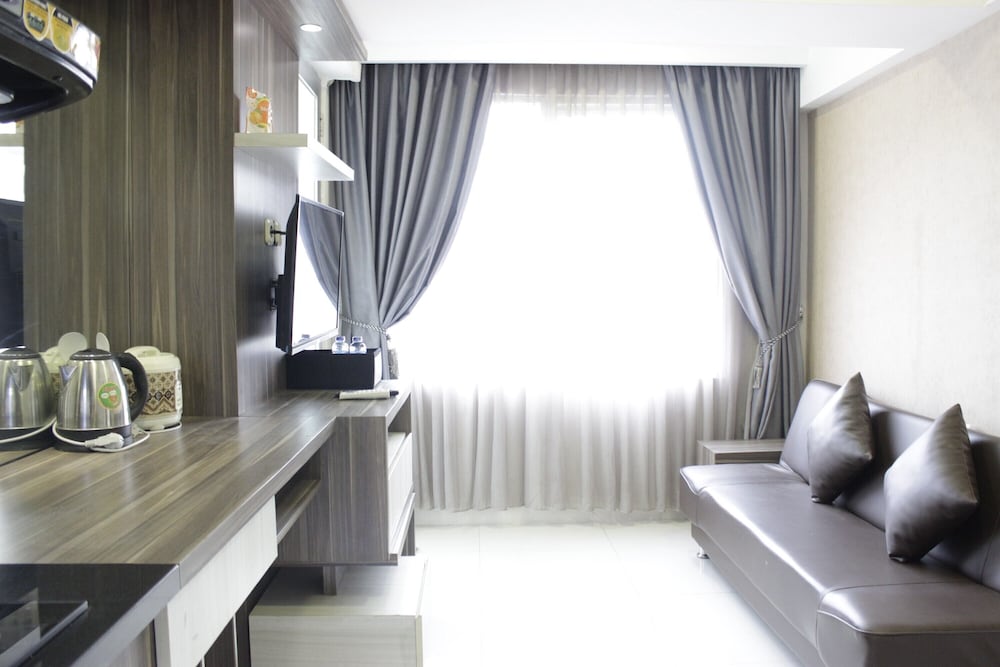 pleasant and trendy 2br apartment at jarrdin cihampelas near cihampelas walk by travelio