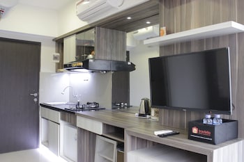 pleasant and trendy 2br apartment at jarrdin cihampelas near cihampelas walk by travelio