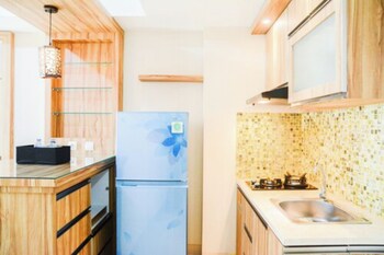 comfortable 2br springlake summarecon apartment