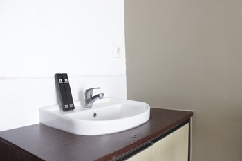 spacious 2br apartment gateway pasteur near exit toll 23