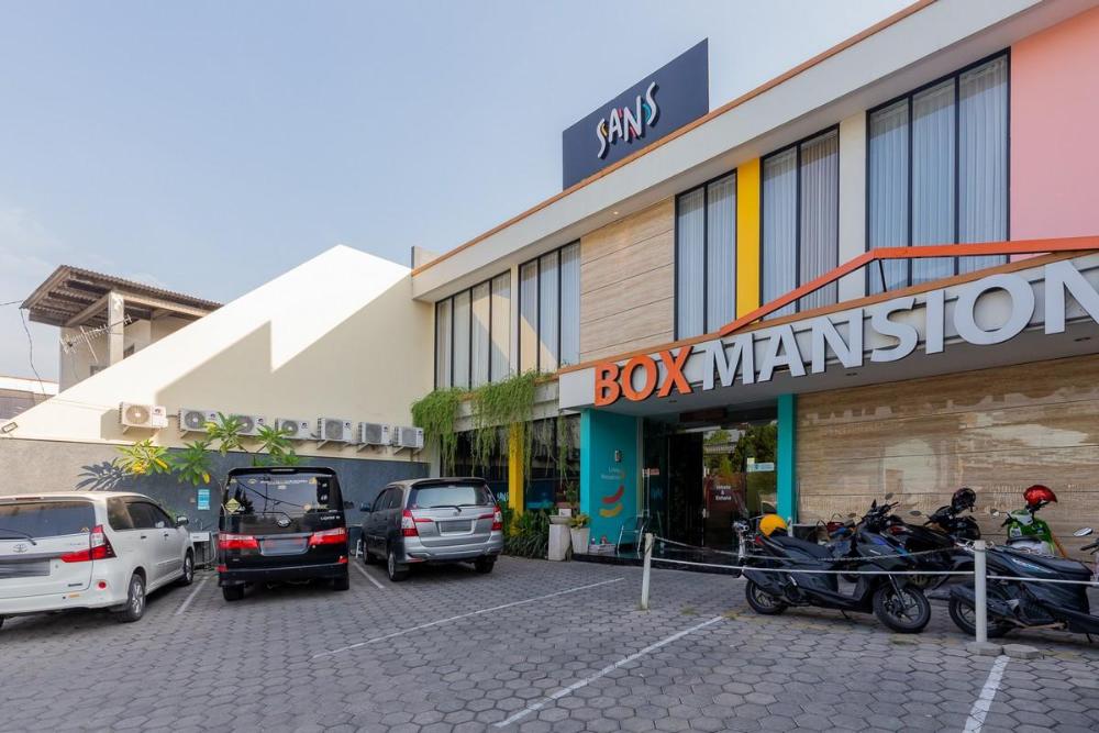 sans hotel box mansion surabaya