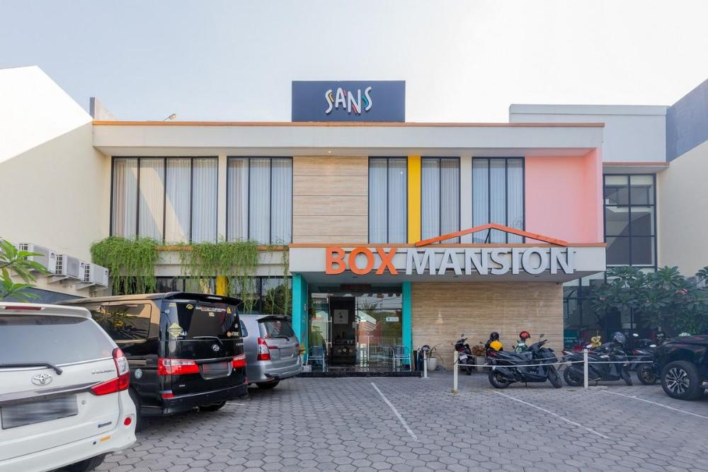sans hotel box mansion surabaya