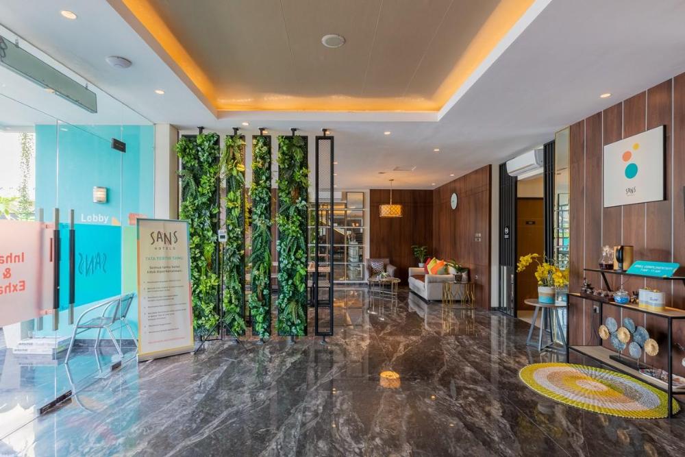 sans hotel box mansion surabaya