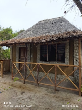 room in bb mida creek eco camp 1