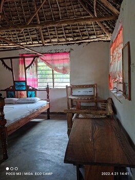 room in bb mida creek eco camp 1