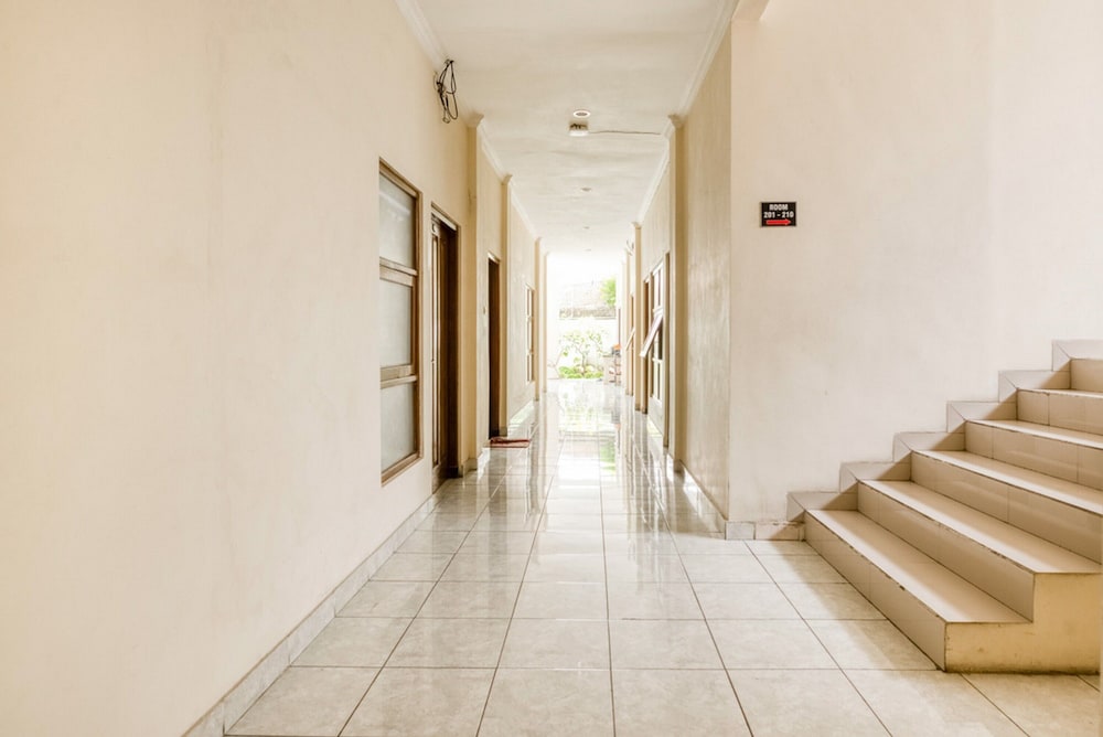 reddoorz syariah jalan simpang gajayana