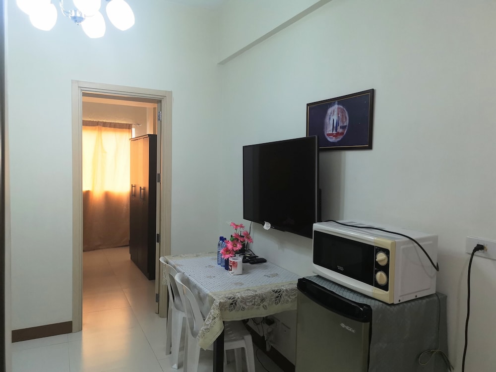 airport apartments manila