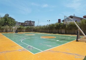 airport apartments manila