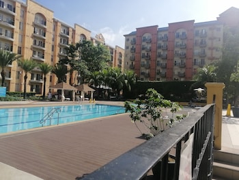 airport apartments manila