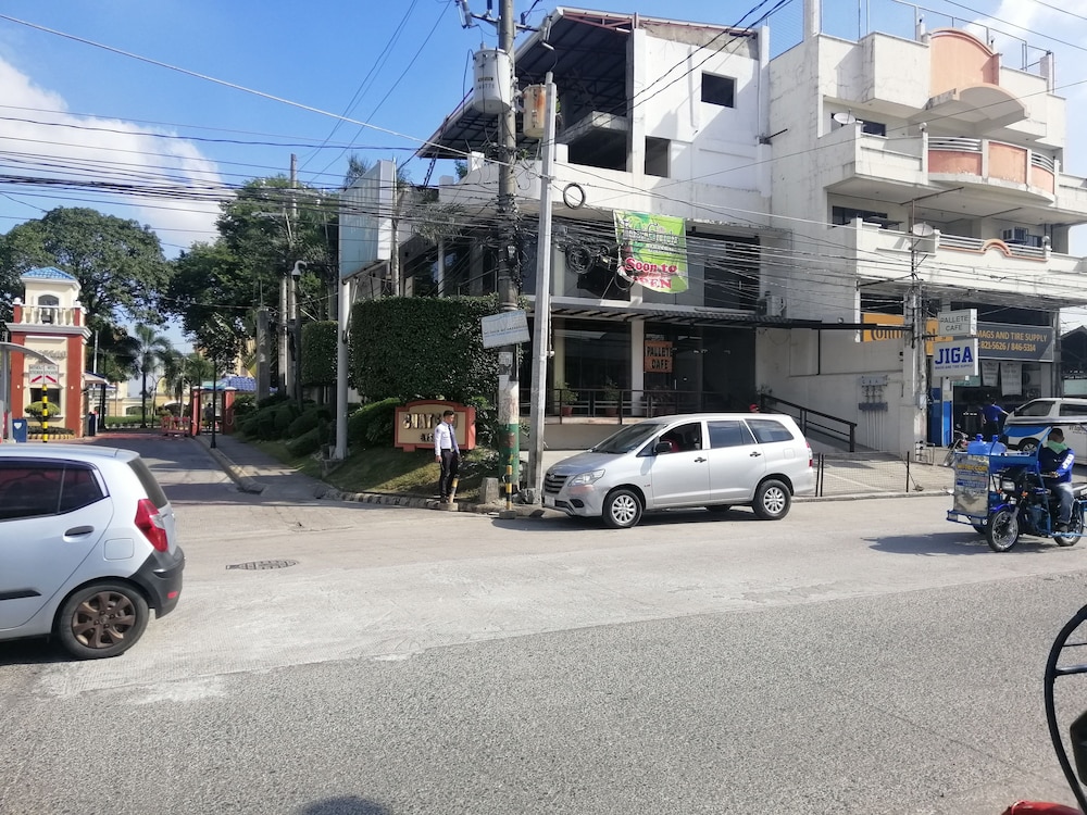 airport apartments manila