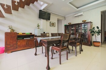 villa prambanan jogja with private swimming pool by simply homy