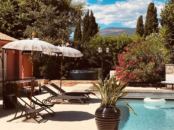 villa mathis