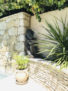 villa mathis