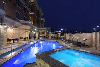courtyard san angelo