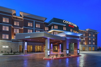 courtyard san angelo