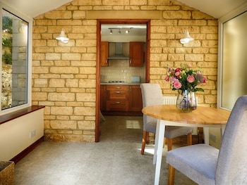 oakey cottage