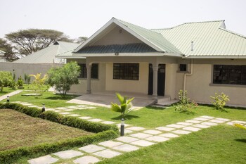 lodwar acacia residences