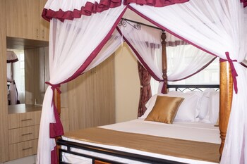 lodwar acacia residences