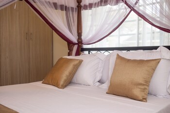 lodwar acacia residences