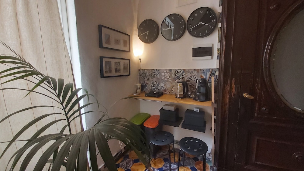 dimora aganoor business suite