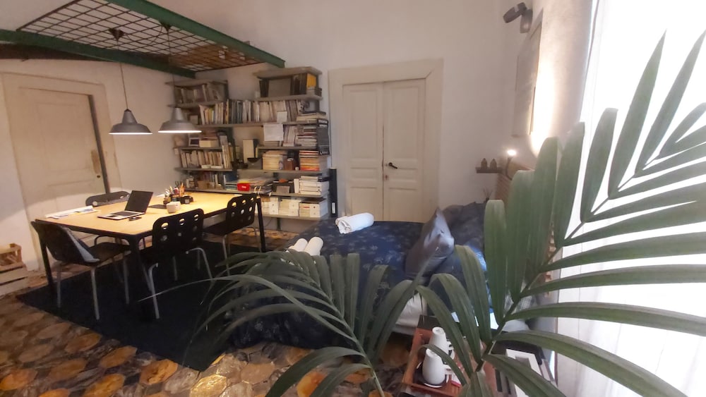 dimora aganoor business suite