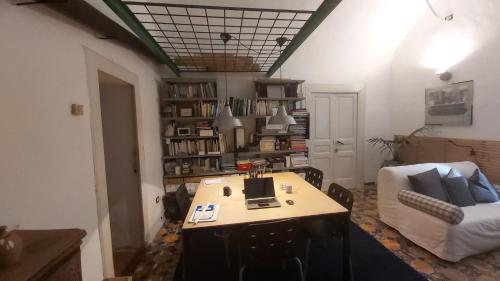 dimora aganoor business suite