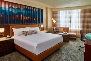 renaissance dallas hotel