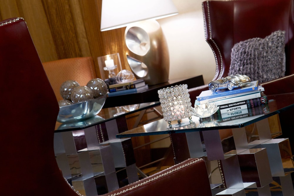 renaissance dallas hotel