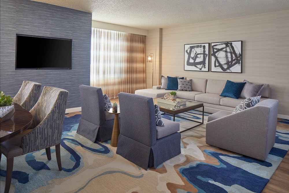 renaissance dallas hotel