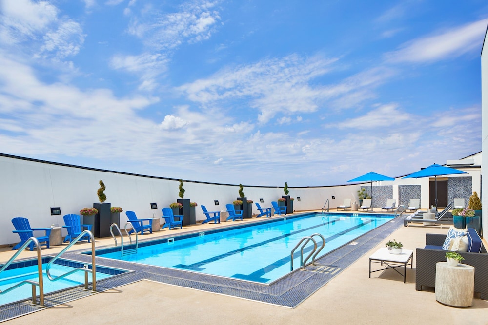 renaissance dallas hotel