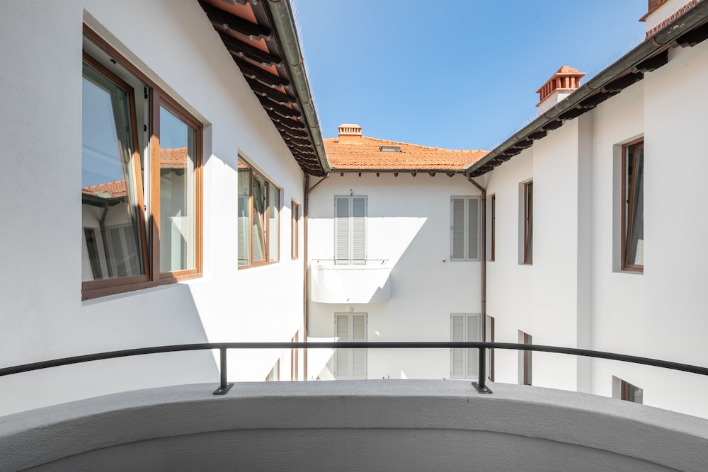 cavour deluxe