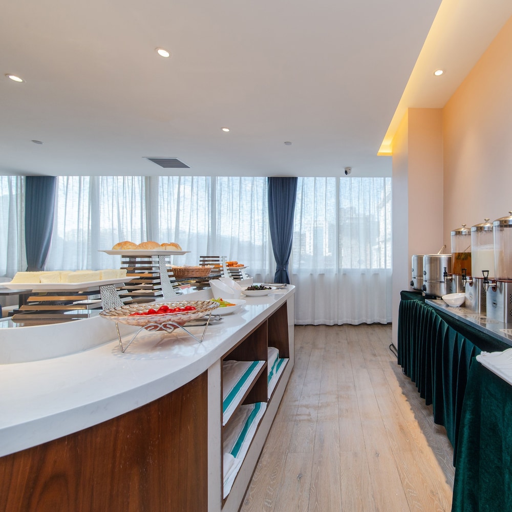 foshan xinxuangong hotel