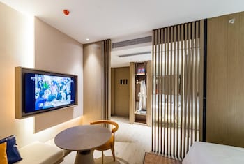foshan xinxuangong hotel