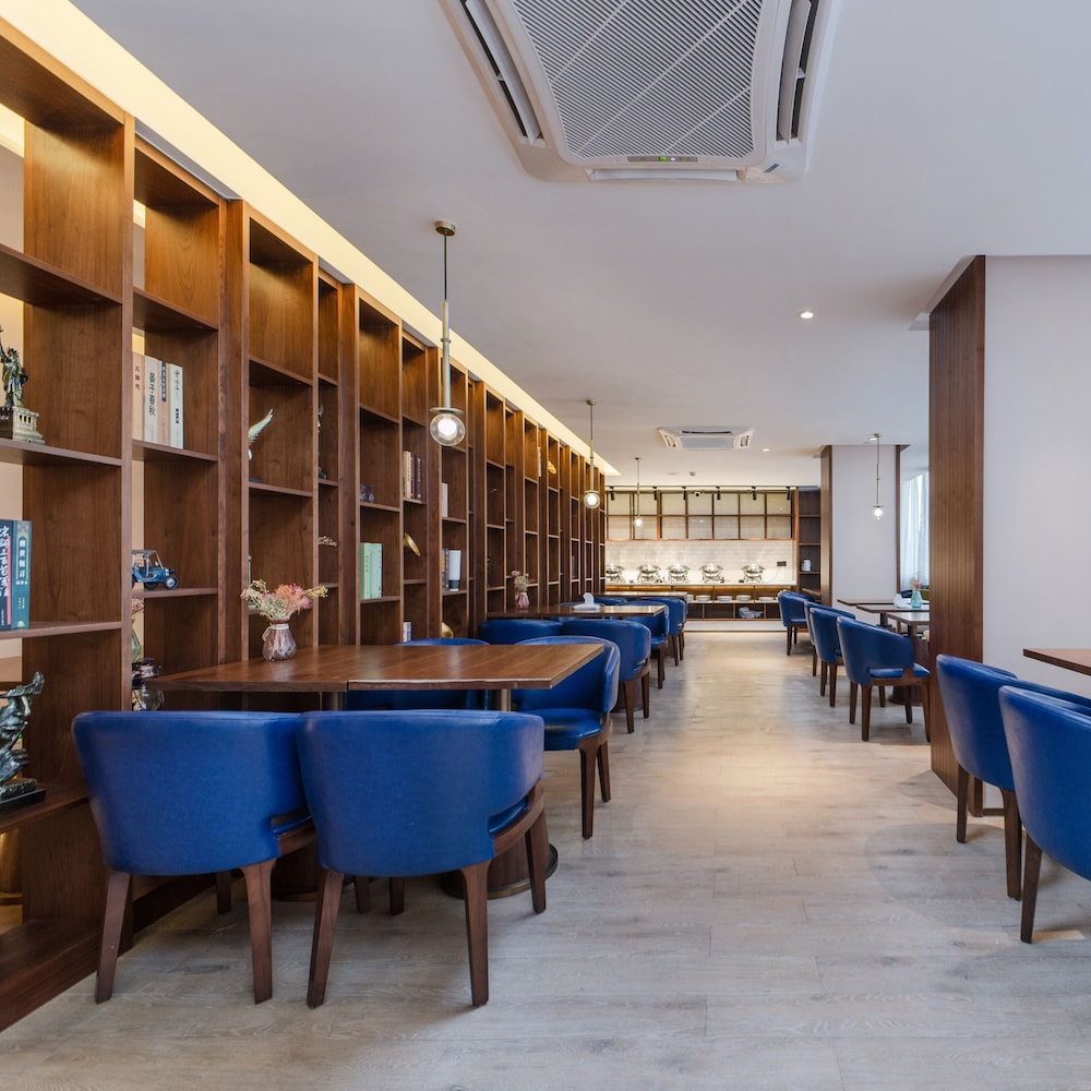 foshan xinxuangong hotel