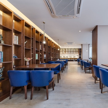 foshan xinxuangong hotel